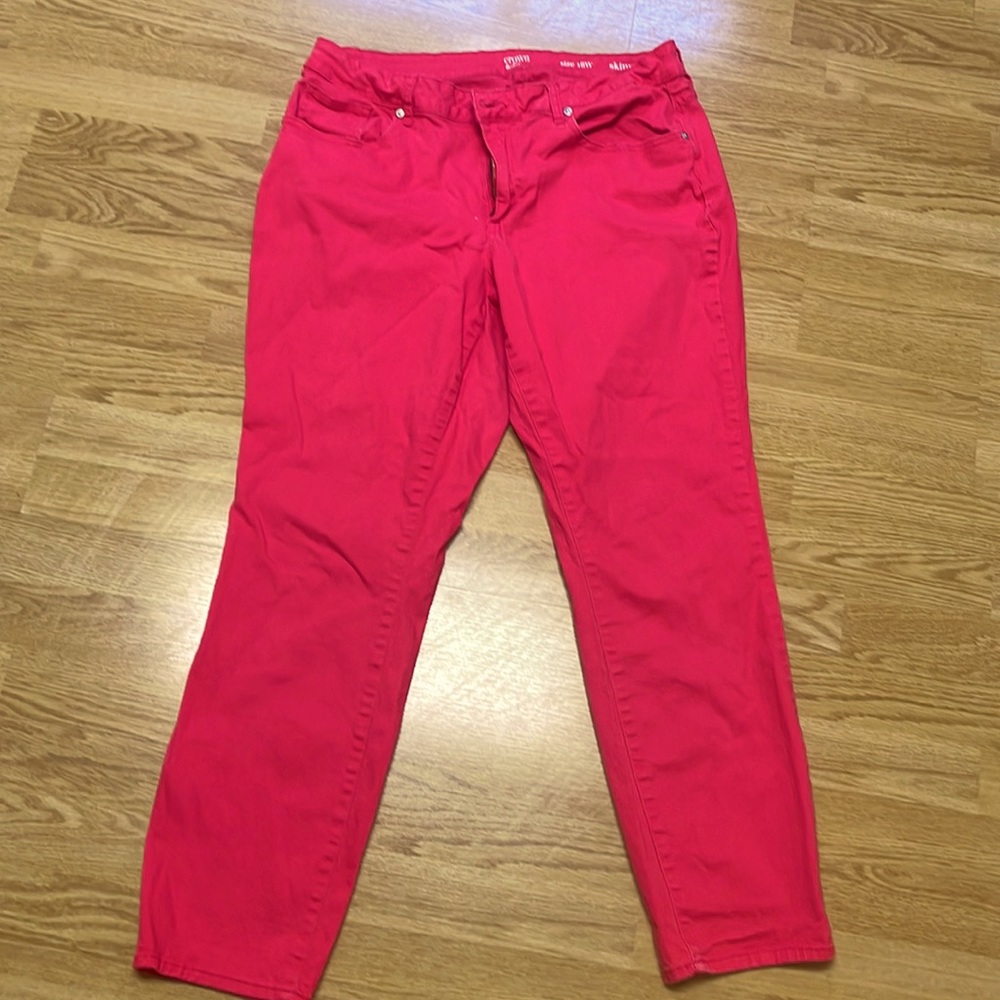 Crown & Ivy Curvy Magenta Skinny Ankle Pants